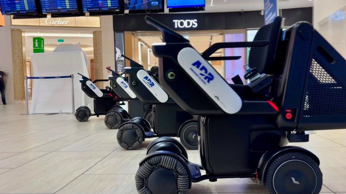 Our autonomous service power chairs are equipped with front, rear, and side sensors, ensuring a safe ride to your gate. If something or someone is in your path the chair will automatically navigate around it!

Learn more here: bit.ly/47pm0NX

#WHILL #powerchair