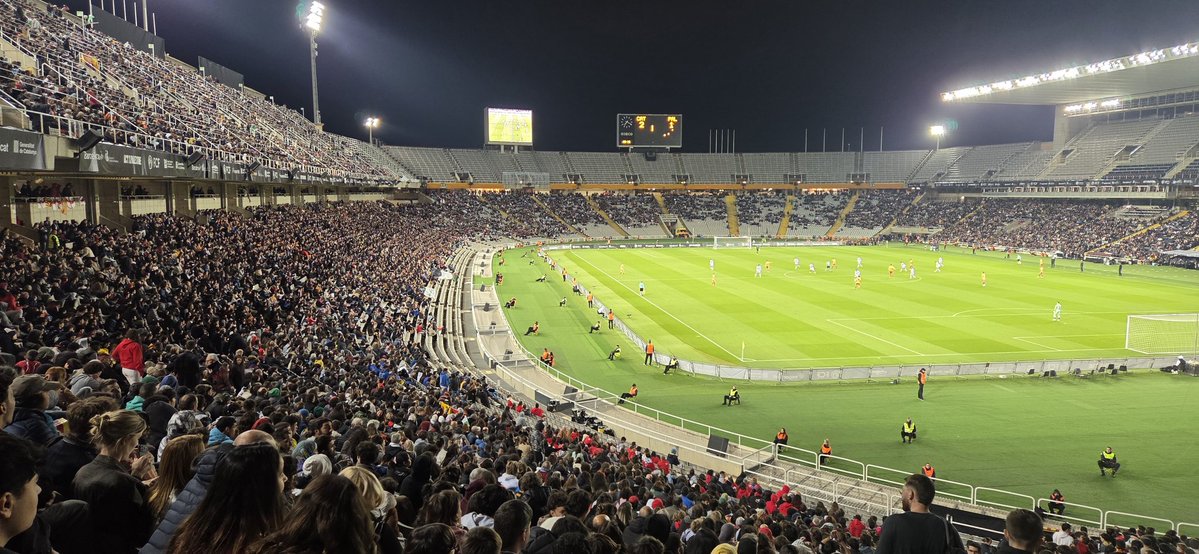 laurevega's tweet image. Joan, la CUP som on hi hem de ser. Sempre.
I sobretot som on toca políticament, no oblidem que en aquest país encara poden fer fora catalans de casa seva per fer &apos;colivings&apos; gràcies a Junts i al PP.

Demà i passat al ple, si vols, passem revista d&apos;on és cada diputat del teu grup.