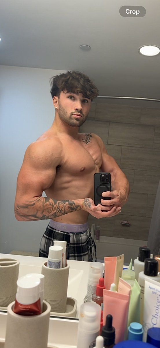 Masterjay2003's tweet image. Bow down to your young hung KING 💦