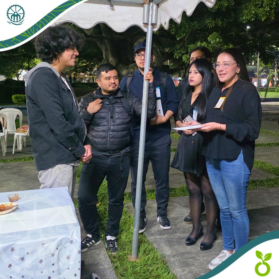 Su trabajo es un testimonio de cómo la creatividad y la sostenibilidad se complementan para un mejor desarrollo.👏🏼👏🏼

#ArteYComunidad #ÁrboldeMezquite #TalentoLocalGT