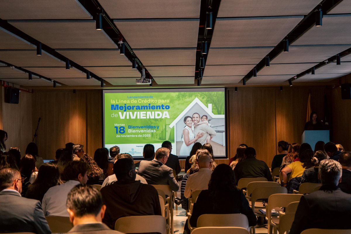 Findeter's tweet photo. Con @Minvivienda, @supersolidaria_ y @FNGSA presentamos la línea Compromiso Vivienda Popular, de Findeter, una herramienta que permite que más familias accedan a crédito para mejorar sus viviendas VIS y VIP. https://t.co/vxoK4LO5BO