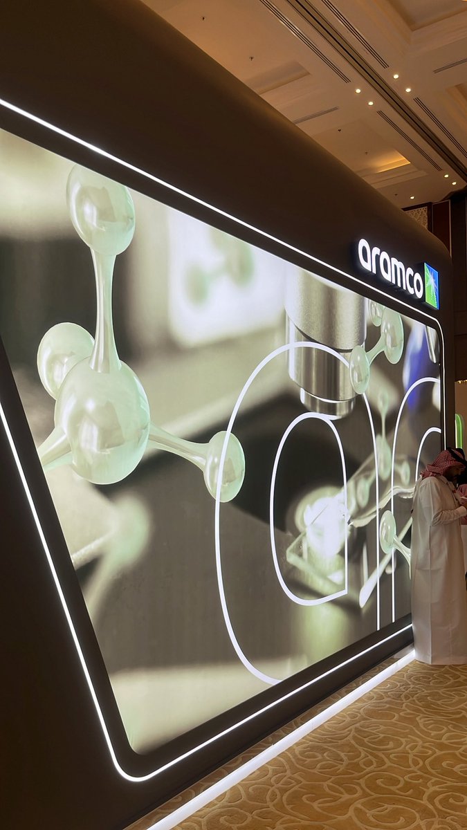 mazn67786's tweet image. ثاني أيام مشاركتي في مؤتمر #LabTech_2025 كان مليئًا بالمحتوى العلمي الملهم؛ من جلسات نوعية وورش عمل متقدمة وملصقات بحثية مبتكرة.
تجربة ثرية أفتخر فيها وتفتح آفاقًا جديدة في مجالات المختبرات والابتكار العلمي. ✨