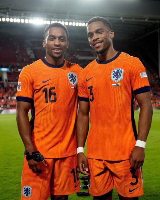 dennis_mayega's tweet image. Of the two; who plays for @Arsenal?

bit.ly/dennismayega

#KagwirawoUpdates