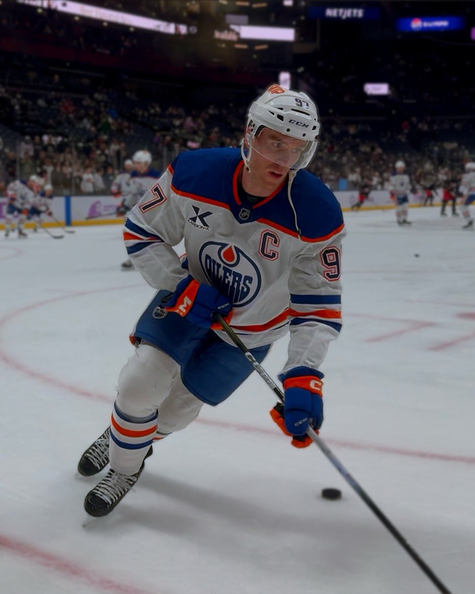 GreatLakesSN's tweet photo. Connor McDavid Pre-Game

November 13th, 2025

Nationwide Arena

📸: @GreatLakesSN https://t.co/MkIUgzGHrx