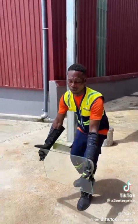 kabuteyyy's tweet image. twitter boys when the cooking be;

    Ama Burland                            Adjoa Tee