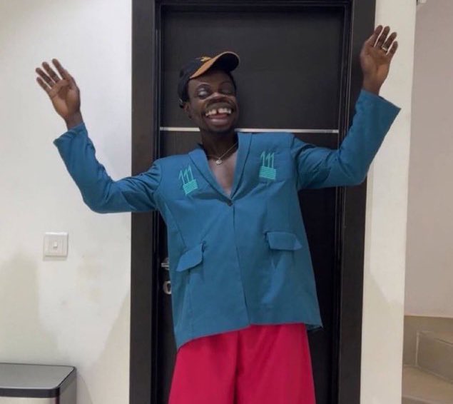 waggydey4you's tweet image. Gym instructor don give person wey want flat tummy belle 💔😂