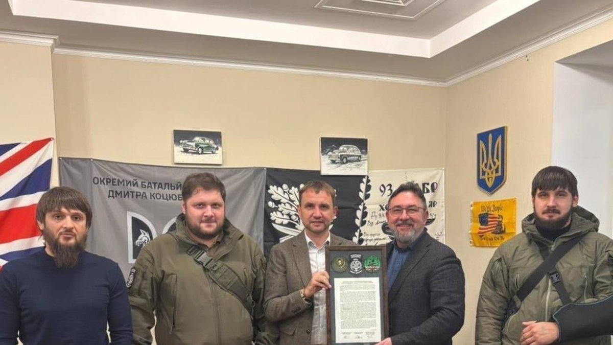 CaucasusLC's tweet image. In Kyiv today, members of the Verkhovna Rada met with representatives of three largest Chechen armed formations that have been fighting on Ukraine’s side since the start of Russia’s full-scale invasion. The visitors – Abdul-Hakim of the Armed Forces of the Chechen Republic of…