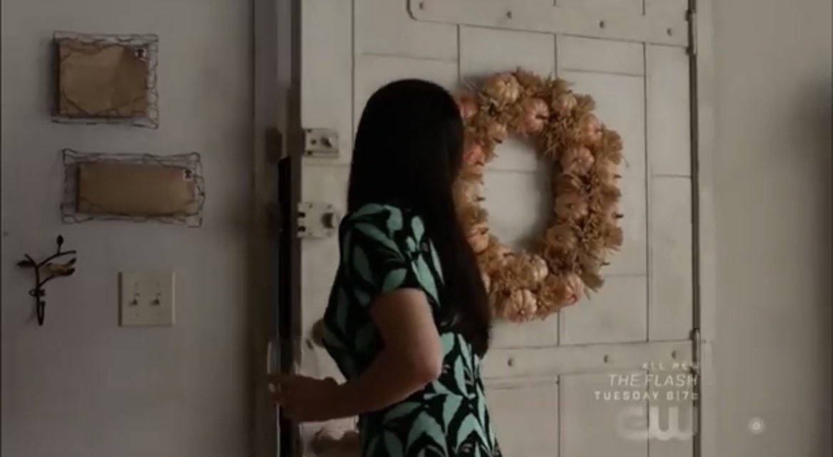 _SimplyAb's tweet image. And don’t forget how She was answering The door 😩 like it was her place as well 👀