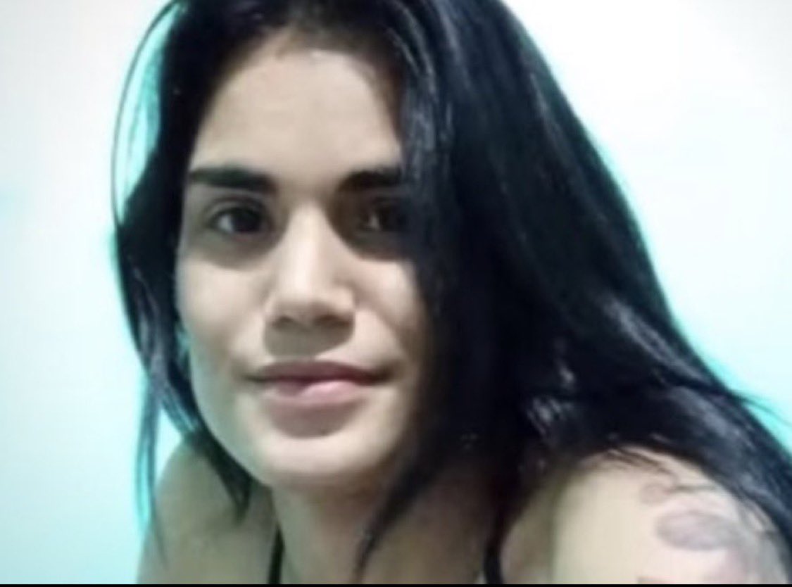MayraDo57466678's tweet image. Cuba 🇨🇺 
Único país en el mundo dónde una joven llamada Mayelin Rodriguez, con 21 años, ha sido condenada a 15 años de cárcel por grabar una manifestación y publicarla en las redes.