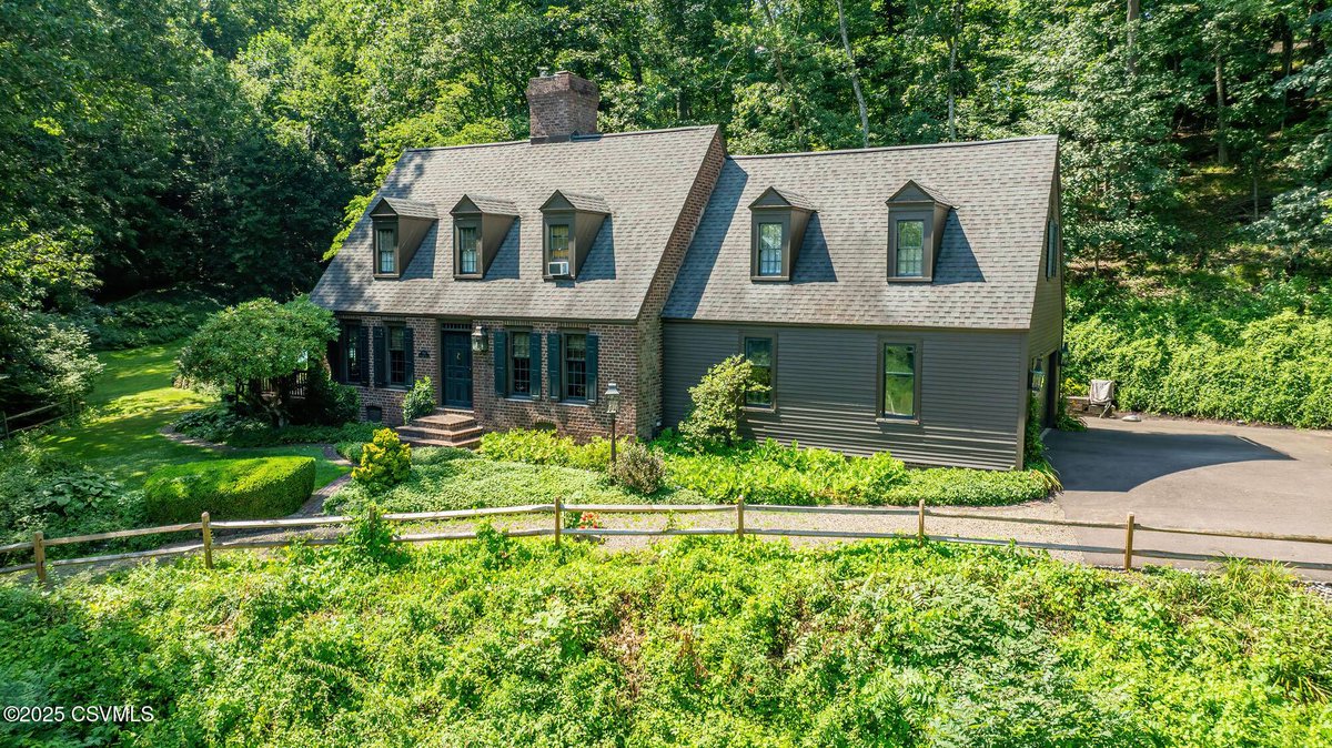 KeyPartnersReal's tweet image. 580 HEMLOCK ST, Bloomsburg, PA 17815 just sold! Contact us for assistance in doing the same with your property. It would be our pleasure to work with you.