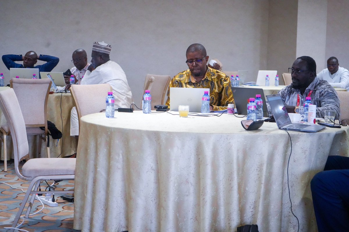 📍#Niamey 🇳🇪🇲🇱🇧🇫
Clap de fin de l’atelier régional de capitalisation des initiatives du UNPBF au Sahel.
Deux jours d’échanges intenses, de partage d’expériences et de réflexions communes pour renforcer l’impact des actions de consolidation de la paix dans la région. 🕊