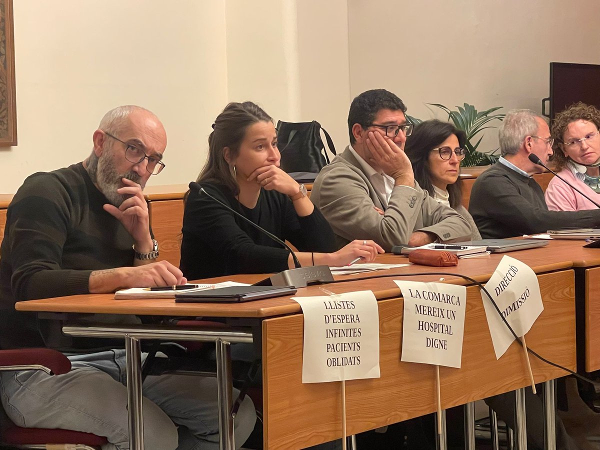 cupvila's tweet photo. Avui som al #plevila i també hem estat al Catalunya–Palestina, reivindicant unes seleccions catalanes oficials i mostrant tot el nostre suport al poble palestí. https://t.co/z73Kio0nFQ