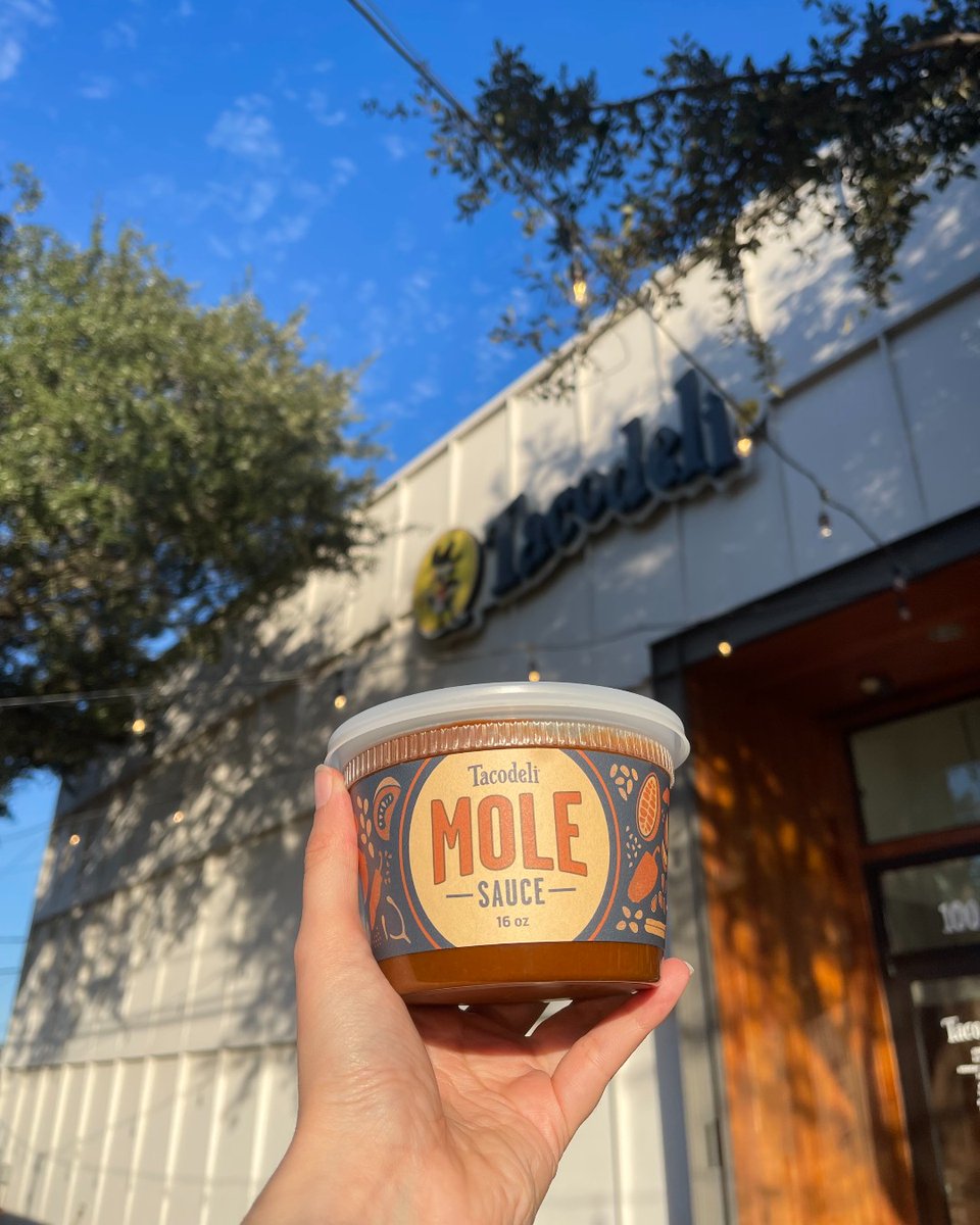 tacodeli's tweet image. From our kitchen to yours, make your holiday table unforgettable with our signature mole! Presale ends soon. Order by November 20th for pickup on November 25th &amp;amp; 26th.