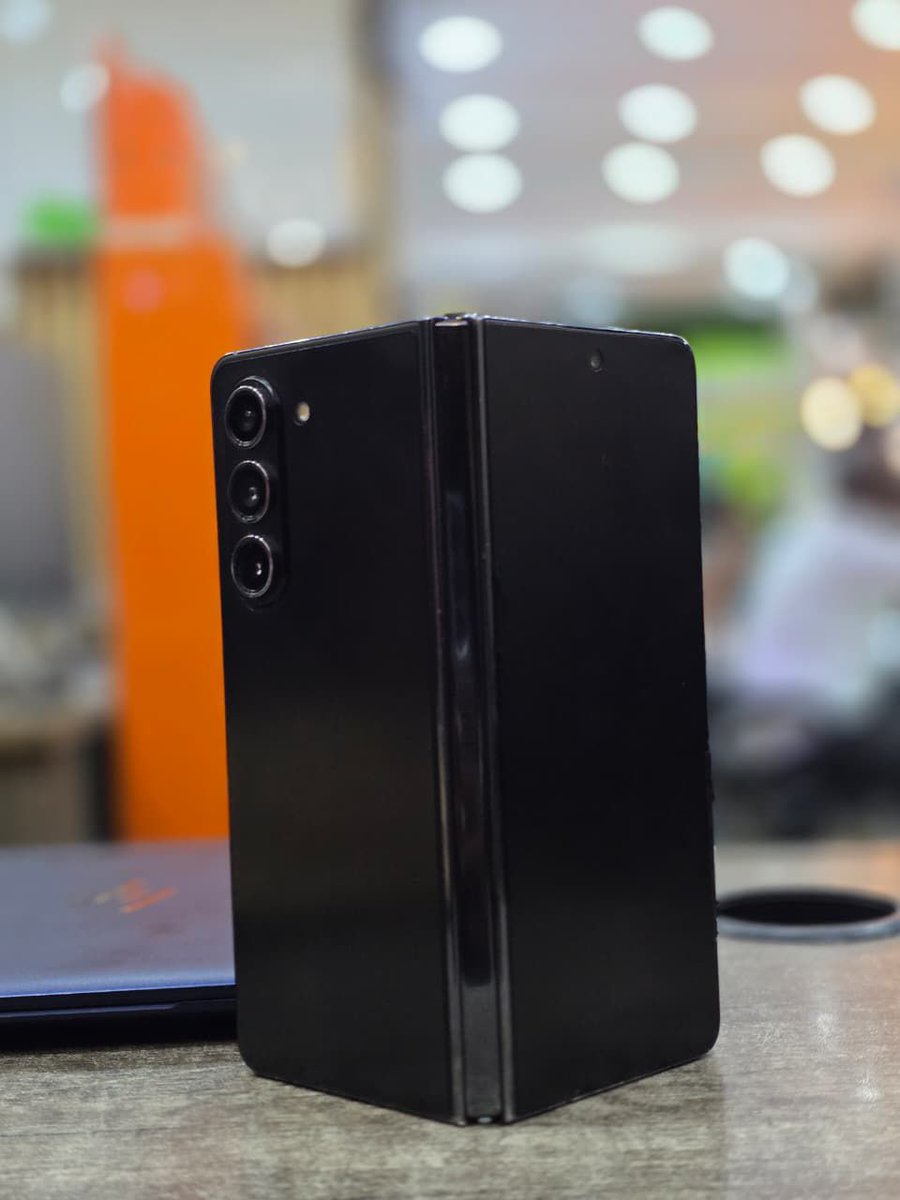 TechChapK3's tweet image. Samsung Galaxy Z Fold 5
12gb RAM 
512gb Storage 
EX-UK 

Available @Ksh.81,000

#Samsung #samsungkenya #samaunggalaxy #samsungzfold5 #galaxyzfold5 #zfold5 #samsunglife #Samsungdevices #tech #techlife #techlifestyle