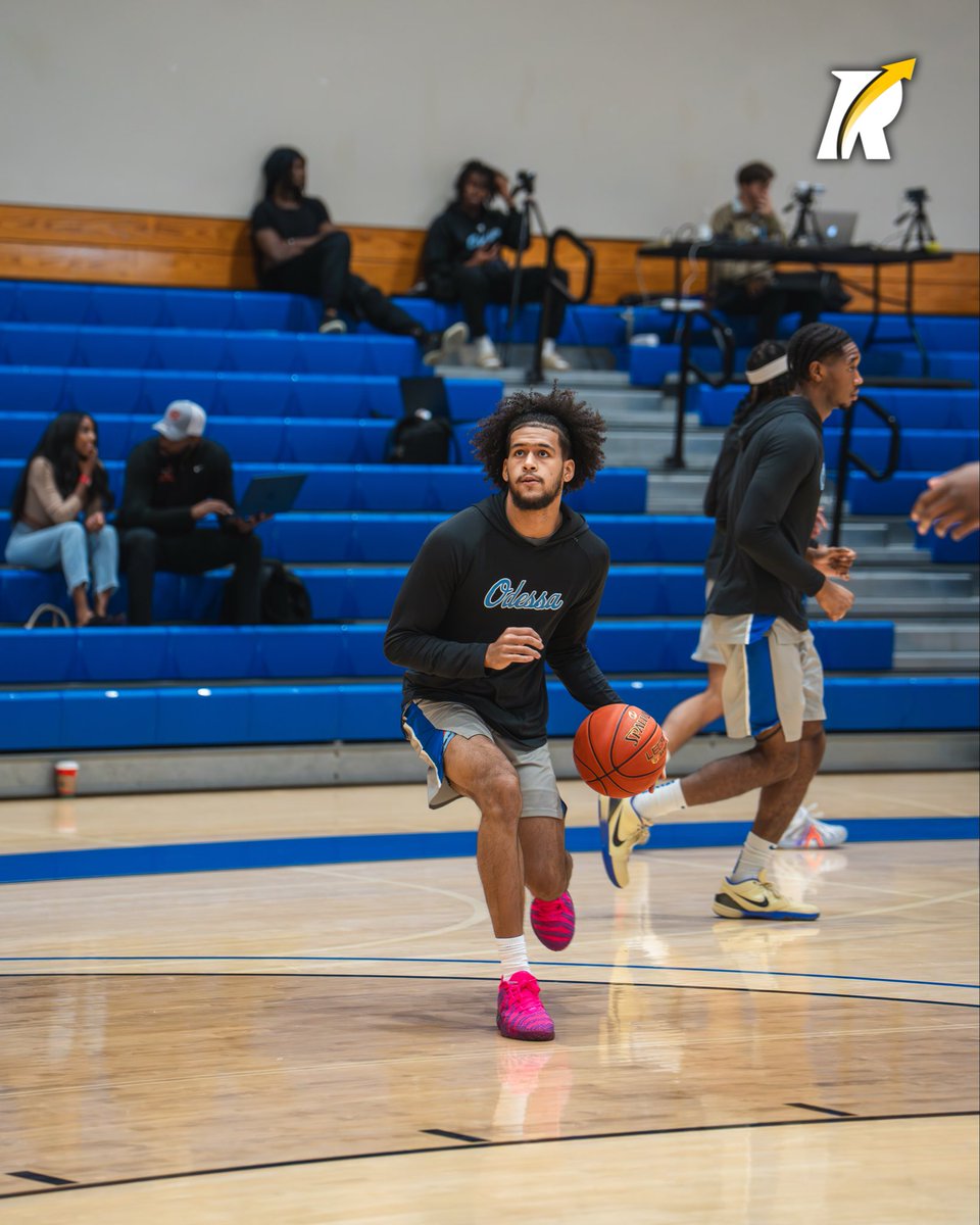 JC4PT's tweet image. Sights from the Dallas Tip-Off MBB JUCO East/West Challenge — high-level hoops, big-time talent, and a gym buzzing all afternoon.