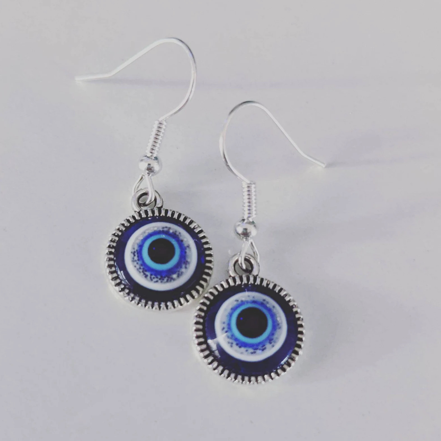 ❗Ticket sales have stalled and winter hasn’t ❗️

We need your help now to keep dogs safe, fed &amp; warm ❤️🐾

🎄 Join in our Christmas Raffle - only £1 a ticket &amp; FREE bundles available!
6 wonderful prizes up for grabs.
Enter now 👉 raffall.com/402357/enter-r…

#ChristmasRaffle #Winter