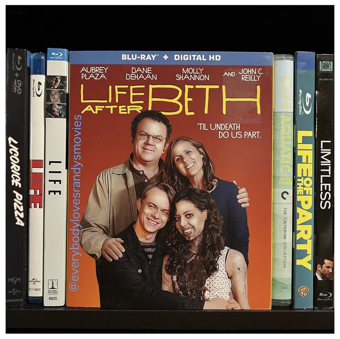 RandysMovies's tweet photo. Movie: #LifeAfterBeth (2014)
Starring: #DaneDeHaan #AubreyPlaza #JohnCReilly #MollyShannon #CherylHines #PaulReiser #MatthewGrayGubler #AnnaKendrick #PaulWeitz #AliaSwawkat #GarryMarshall
Directed By: #JeffBaena
#BluRay
#MovieNerd
#MovieCollector
#BluRayCollection
#MovieCollection
#MovieBuff
#PhysicalMedia
#FilmTwitter 🧟♀️