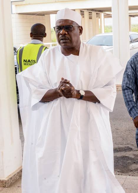 DeeOneAyekooto's tweet image. “I call Asiwaju a leader because he listens…Some may wonder why I speak frankly at times. It is because I fear people may think we are failing when in truth we have a leader who is genuinely committed”. 

“Charity begins at home. Let us stand together behind our leader,…