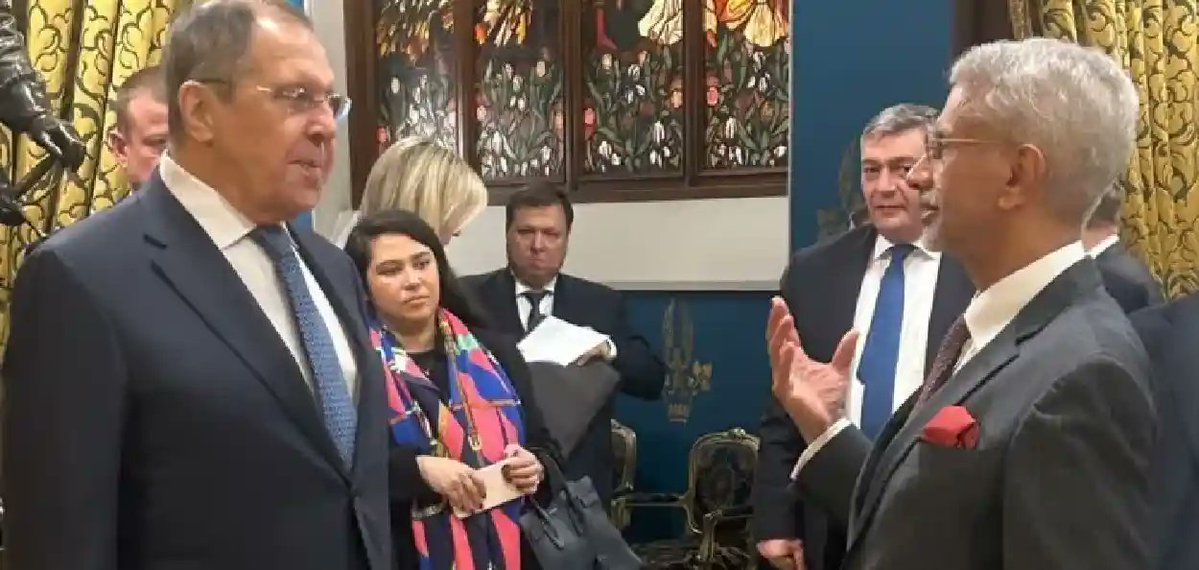 AssamAwaz's tweet image. NEWS || সন্ত্ৰাসবাদৰ প্ৰতি &apos;শূন্য সহনশীলতা&apos; প্ৰদৰ্শন কৰিব লাগিব বিশ্বই: মন্ত্ৰী এছ জয়শংকৰ

Read more: assam.awazthevoice.in/world-news/wor…

#ExternalAffairsMinister #sjaishankar #Russia  #scosummit #Terrorism