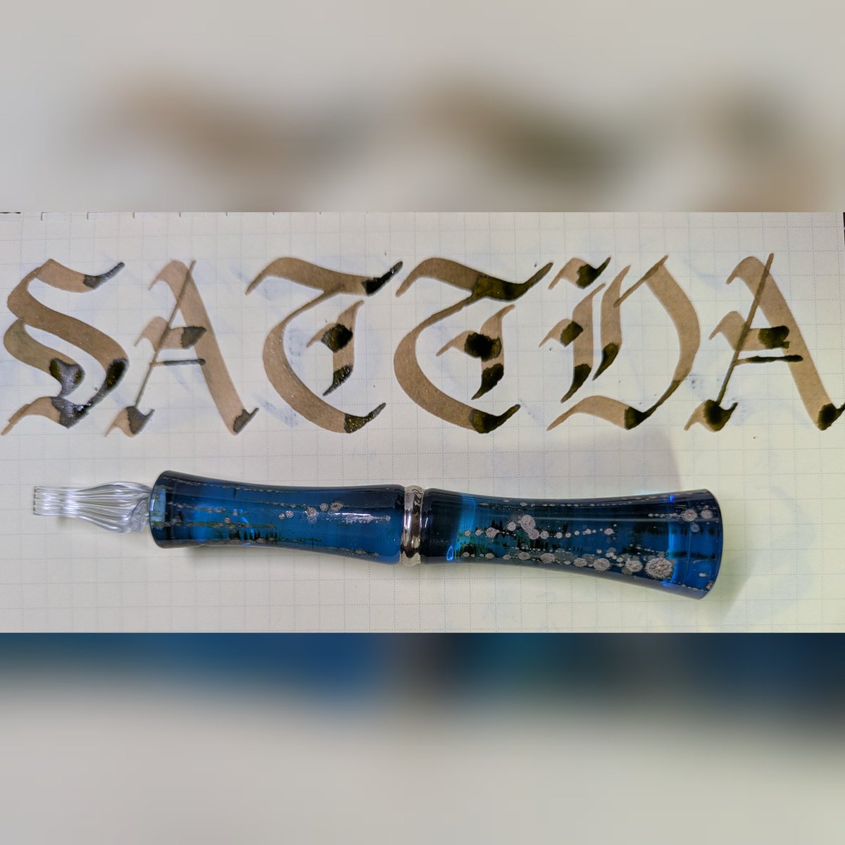 hiiragi_yuji's tweet photo. callivember 18th SATTVA
#callivember #callivember2025 #calligraphymasters
#glassstudiotoos https://t.co/Gd78cHLOpo