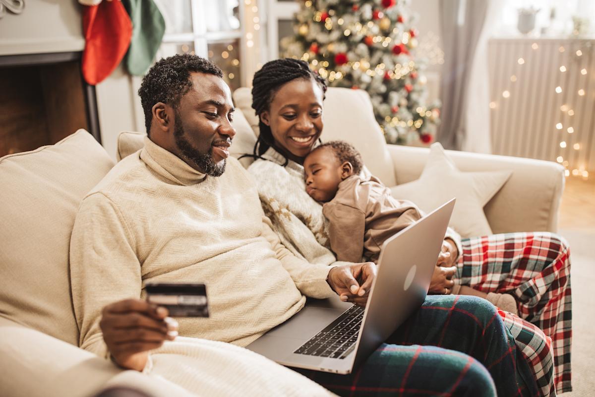 CFO_on_Call's tweet photo. How credit card points can save you hundreds on holiday gifts https://t.co/QmtGJDMCbZ https://t.co/zV14edPrY2