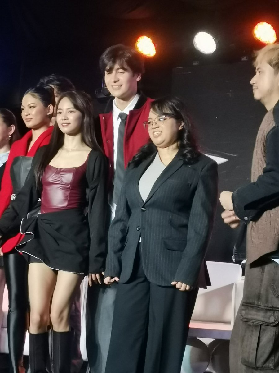KapatidInsider's tweet photo. Ladies and gentlemen, the cast of #AngMutyaNgSectionE: The Dark Side!

Catch them starting December 4 on VIVA One!

#AMNSES2 #AngMutyaNgSectionESeason2 #AshDres #JayFer #VivaOne https://t.co/3Z2vfONJeZ