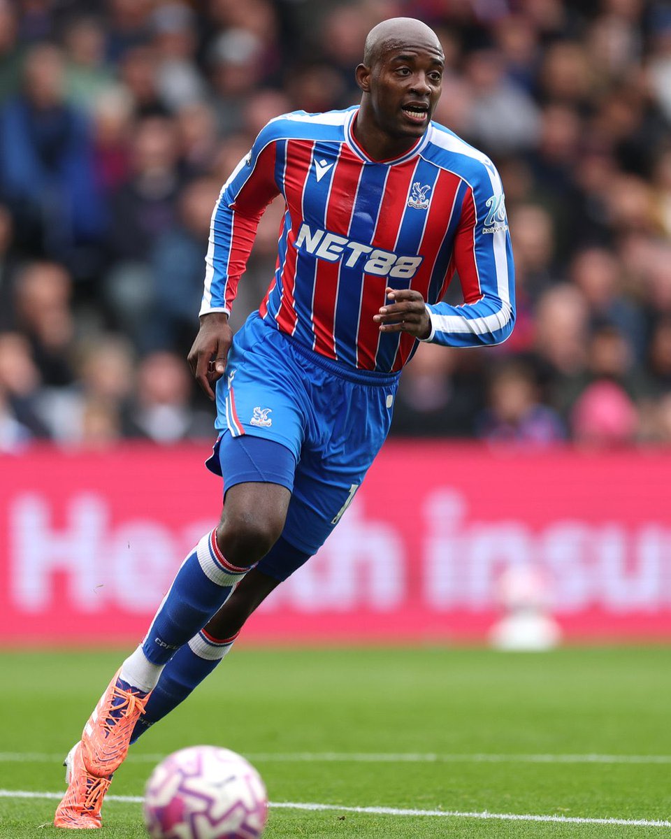 EPL_Gunlukleri's tweet image. Bu sezon Premier Lig&apos;de sadece üç oyuncu; sağ ayağıyla, sol ayağıyla ve kafasıyla rakip kaleye 5’ten fazla şut çekti. (Squawka)

◉ Igor Thiago 
◉ Jean-Philippe Mateta
◉ Riccardo Calafiori