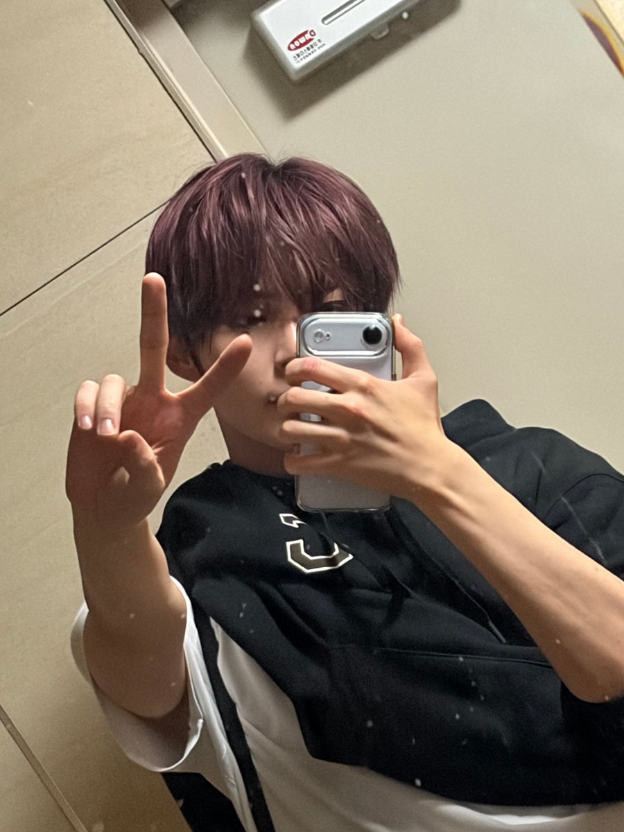 hamtext's tweet image. 251119 🐹💬

- 📸
“today&apos;s ssonghambim”