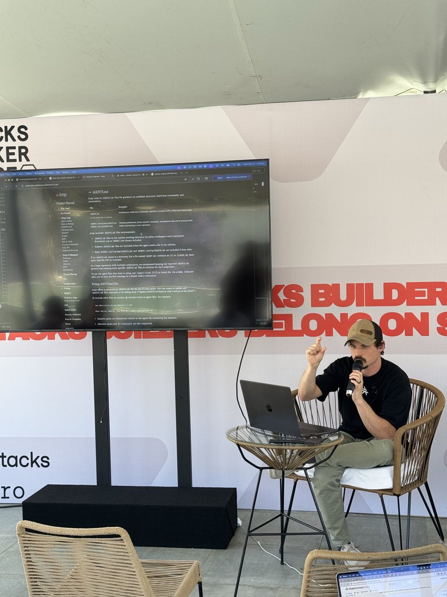 ileanamalacrino's tweet image. Day 3 at the Hacker House was STACKED. 

Extra strong coffee (and mate) for breakfast with a side of Technical workshops on @hirosystems
 APIs &amp;amp; tools and AI-Powered Coding on @Stacks 

Followed by a homemade pizza fulled lunch by Chef Ariel, to set the builders up for an…