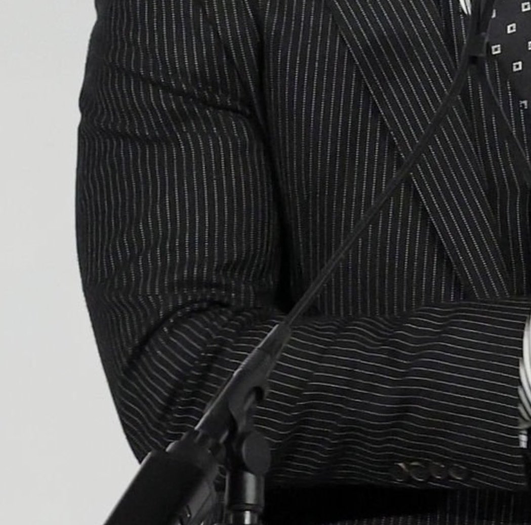 amethystbucky's tweet image. he&apos;s so beauti—OH FUCK