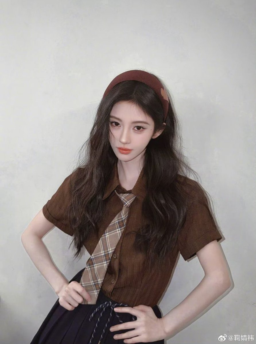 sen991_'s tweet photo. 오늘부터 이 선배는 제껍니다 https://t.co/rYEEFFLNGk