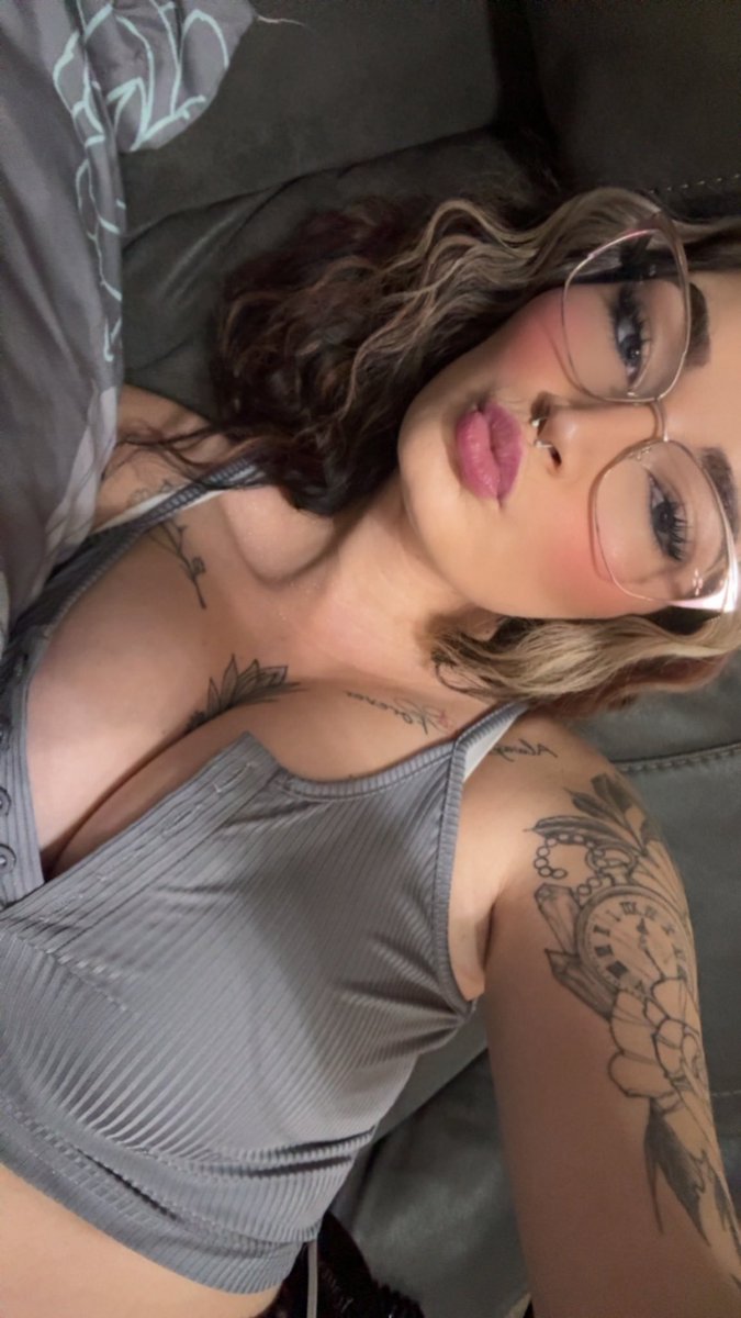 Kelseyjava41591's tweet photo. Hey 💋 https://t.co/ul3HTNbACx