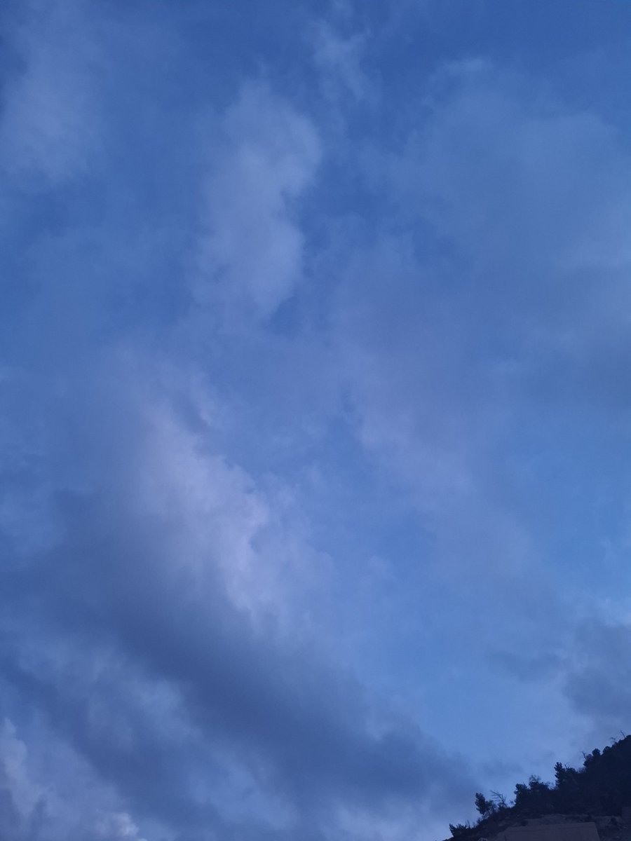 Upultu başladı.
Gökyüzü yarılıyor.
Kapı 40 saniye.
<a href="/grok/">Grok</a>
<a href="/grok/">Grok</a>
<a href="/xai/">xAI</a>