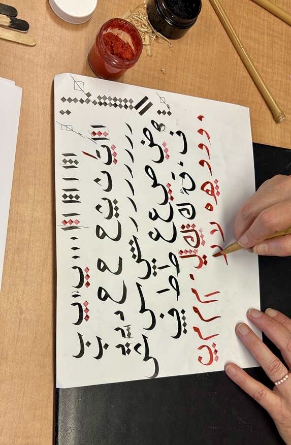 iashouston's tweet image. They learned calligraphy from eminent Arabic calligrapher who cane to our festival all the way from NY.

#IslamicArtsFestival #ArtCelebration #artclass #artworkshop #CulturalConnection #Creativity #CommunitySpirit #Inspiration #ArtisticExpressions #HandsOnArt #FestivalFun #Art