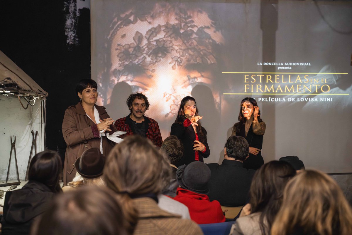 doncellavisual's tweet photo. Por fin presentamos en @LaNeomudejar
el nuevo #cortometraje experimental de Lovisa Nini 'Estrellas en el Firmamento'. Un encuentro maravilloso con parte del elenco y un estímulo para seguir apostando por la producción títulos diferentes, arriesgados, hermosos y malditos. #estreno https://t.co/QQlcuErTLt