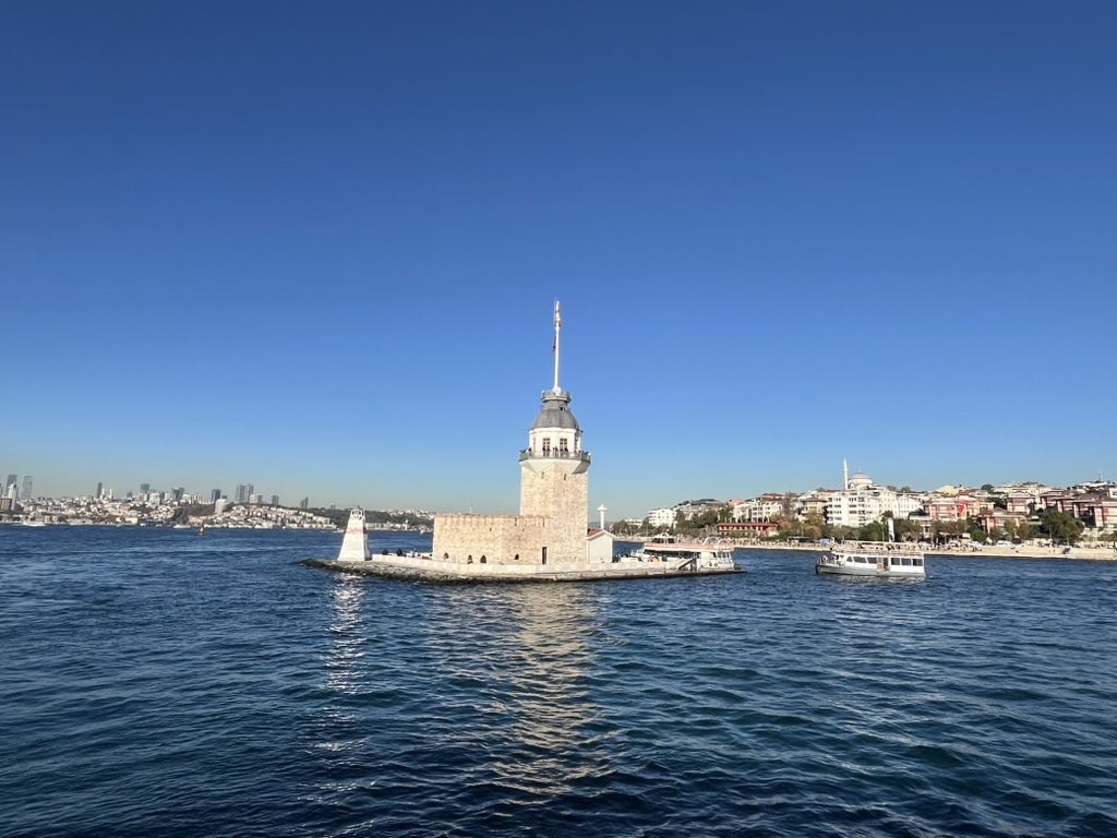 TerranAdvs's tweet photo. Istanbul Through Time: Roman Ruins to Ottoman Palaces &amp; Modern Vibes | Eras That Collide, is a cinematic time machine, zipping you from 368 AD aqueducts to 21st-century street art in under 10 minutes of pure wanderlust fuel.
Click the link to watch 👉 https://t.co/6wG4hJhlNa https://t.co/mP2v00u6eB