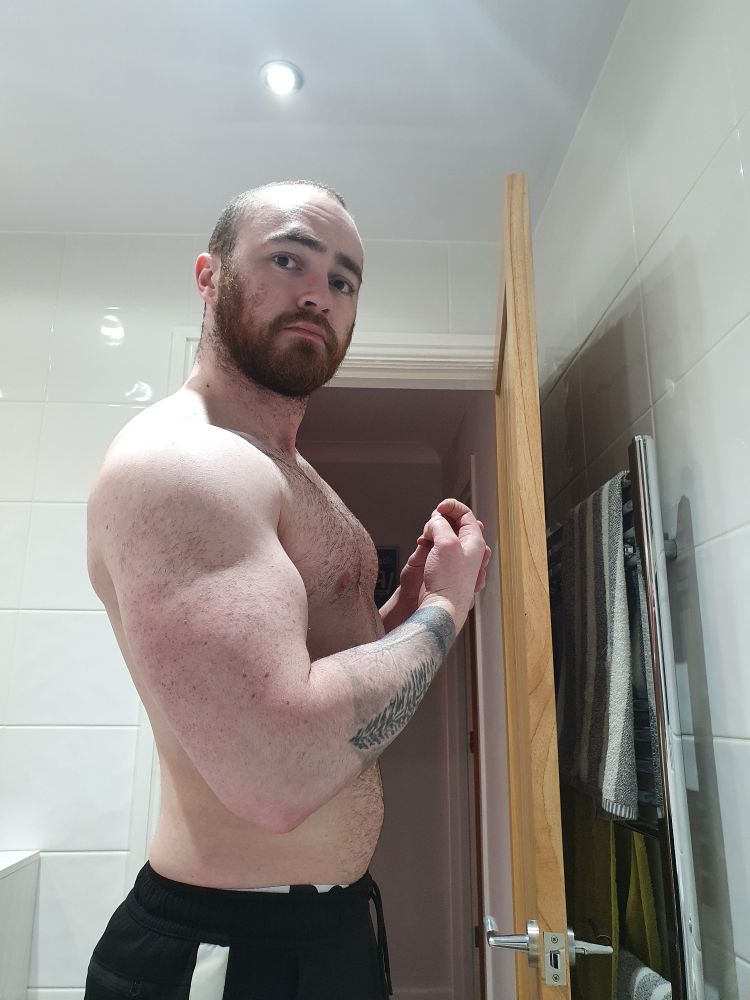 Locked_Muscle's tweet image. Back when I was probably my biggest.