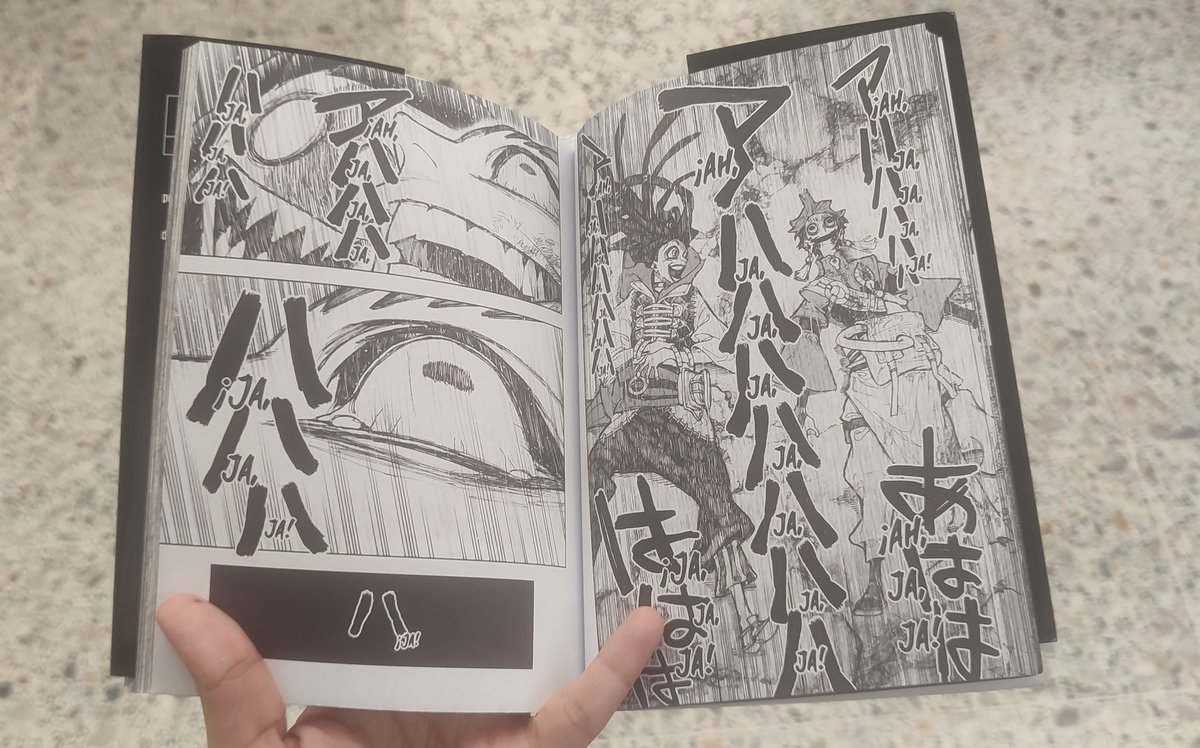 Entropyfragment's tweet image. OMFG **THE** SCENE ITS THEM OMG glad one of the employees were staring at me I would have made that page STICKYYYYYYYYYY