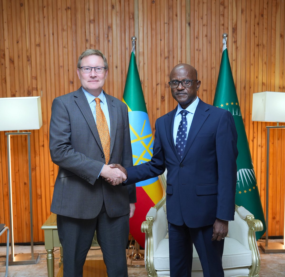 MFAEthiopia's tweet image. State Minister of Foreign Affairs, Ambassador @SMHaderaAbera today held talks with the UK&apos;s Ambassador to Ethiopia, Darren Welch. Both sides reaffirmed their commitment to the longstanding ties between #Ethiopia and the #UnitedKingdom and discussed ways to further enhance…