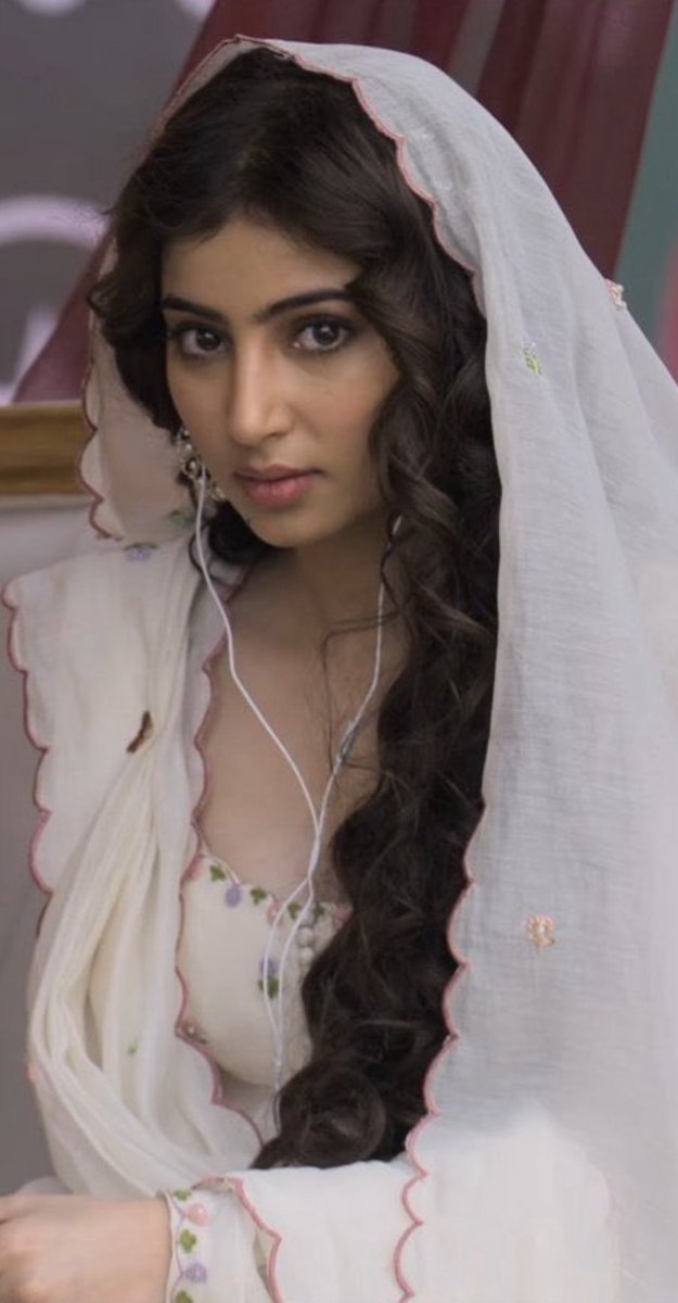 MrunalKSays's tweet image. Good Night Cuties 💤💤

Sara Arjun ❤️‍🔥 #SaraArjun #Dhurandhar
#RanveerSingh  #AkshayeKhanna