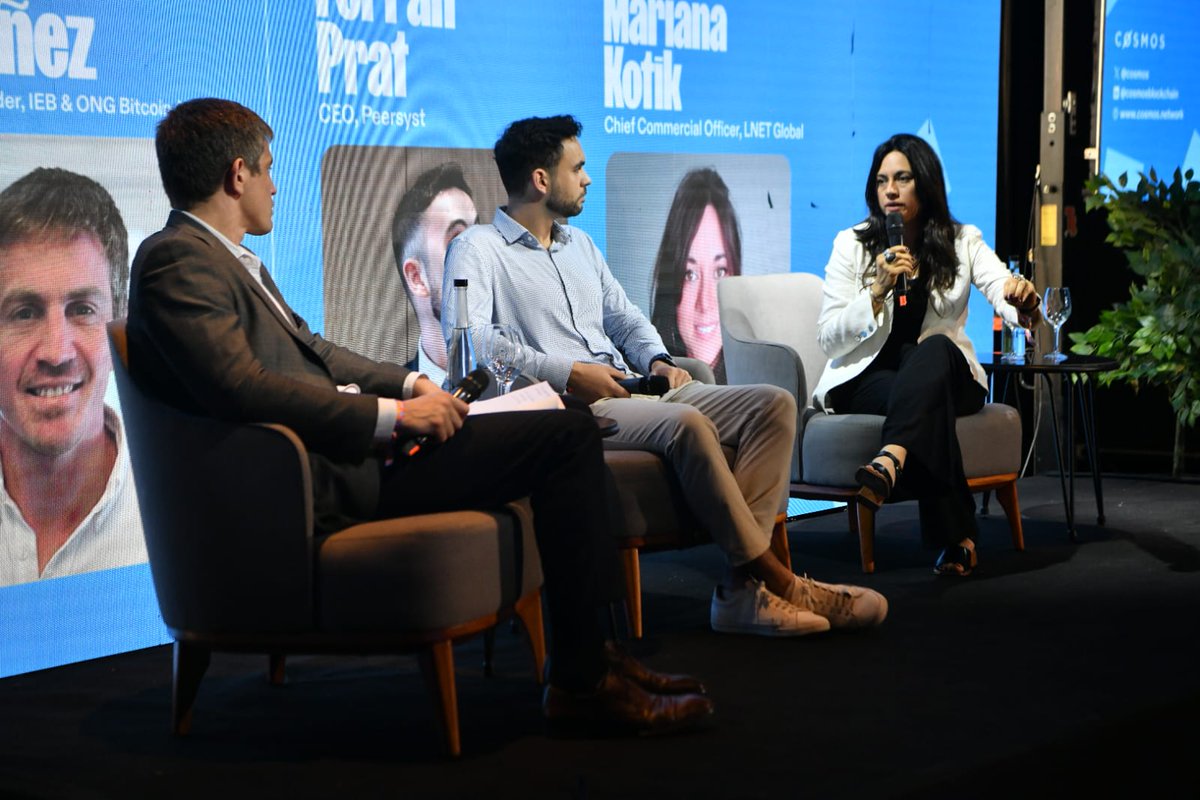 cosmos's tweet image. &quot;The system needs an upgrade&quot;

@ferranprat12 from @Peersyst and Mariana Kotik with @lnetglobal discuss how blockchain can improve outdated financial settlement and cross-border payment systems.

Watch: youtube.com/live/yEmtLhwVs…