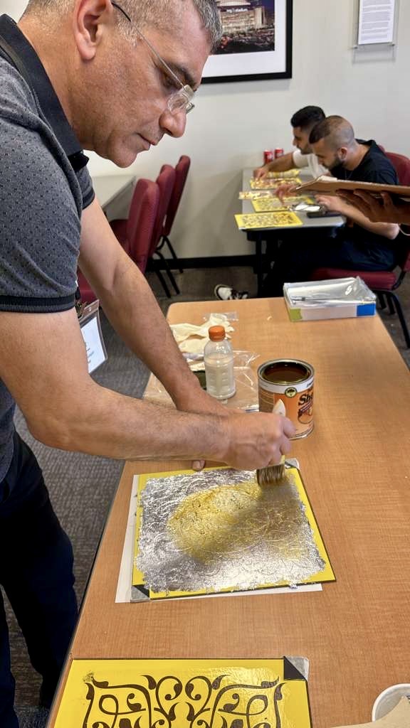 iashouston's tweet image. Mosque decorator and artist Harouth Bastajian from Michigan did a workshop on Islamic patterns. Both these classes were well received and students had a great time learning from the masters of Islamic art in America

#IslamicArtsFestival #ArtCelebration #artclass #artworkshop