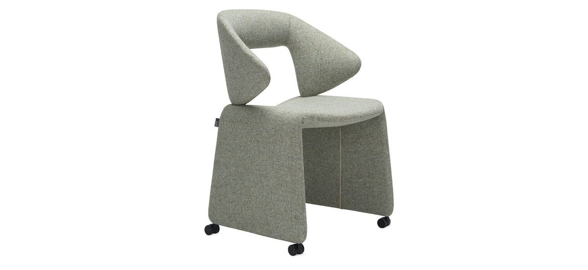 HolmesandBrakel's tweet image. Suit yourself - Where comfort, movement, and style come perfectly tailored. 

Suit by @StudioTKSocial brings professional elegance with a personality all its own.