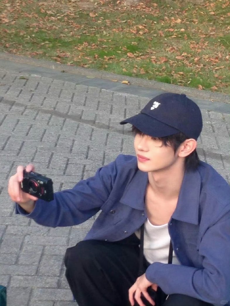 CIIU_TH's tweet image. Xiaohongshu
奔赴少年CIIU 🏃 Update 251118

📍xhslink.com/o/WTuoTIC1wH

预告~苏州的小时光
#走吧出去玩
#留住秋天的一百种方式 
#CLOSERTOYOU
#CIIU #奔赴少年CIIU
#JYP #JYPCHINA 
#黄文锦 #หวงเหวินจิ่น
#HUANGWENJIN