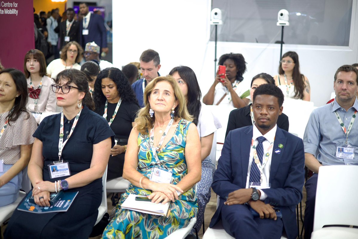MoECC_Somalia's tweet image. The @MoECC_Somalia participated in a youth-focused open discussion at the Climate Mobility Pavilion during #COP30. Representing the Ministry, Aadam Ibrahim Muse highlighted the vital role of Somali youth in awareness, solutions, and community resilience to climate impacts.