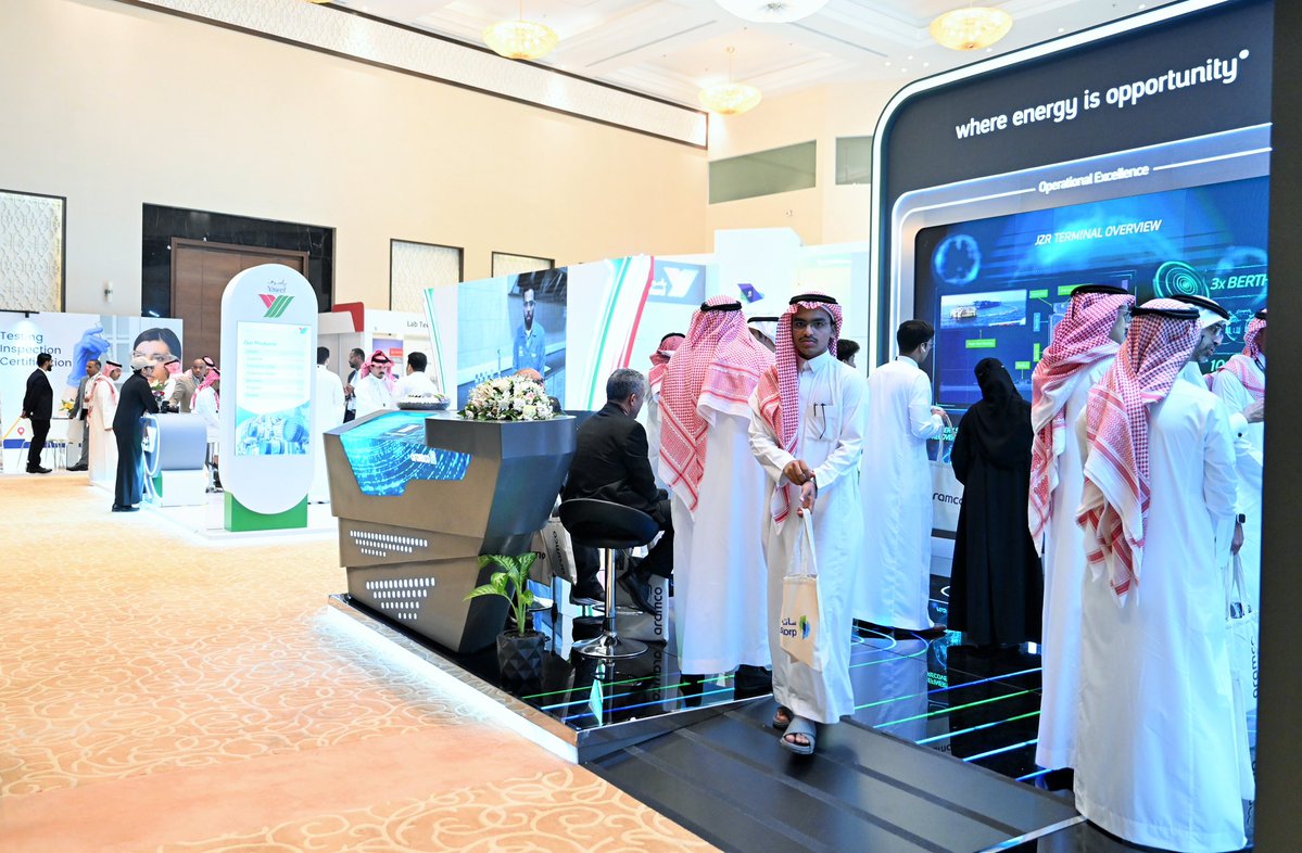 Jics_2100's tweet image. The second day of the #LabTech_2025 conference was a vibrant scientific event, featuring scientific sessions,, innovative research posters, and insightful discussions that opened new horizons of ideas and innovations in the scientific fields and laboratory technologies.…