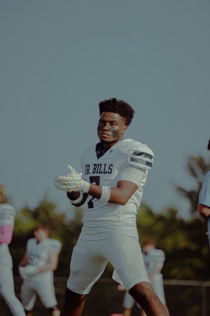 TimothyKelly_7's tweet image. Jr Szn Highlights

hudl.com/v/2TDWbv

Stats:
40 tkls 
5 tfls 
1 int 
1 sack
@CoachAdamCruz1 @JPRockMO @elitefootball @PrepRedzoneMO @SLUHfootball 
@CoachBusbySLUH @CoachChipley