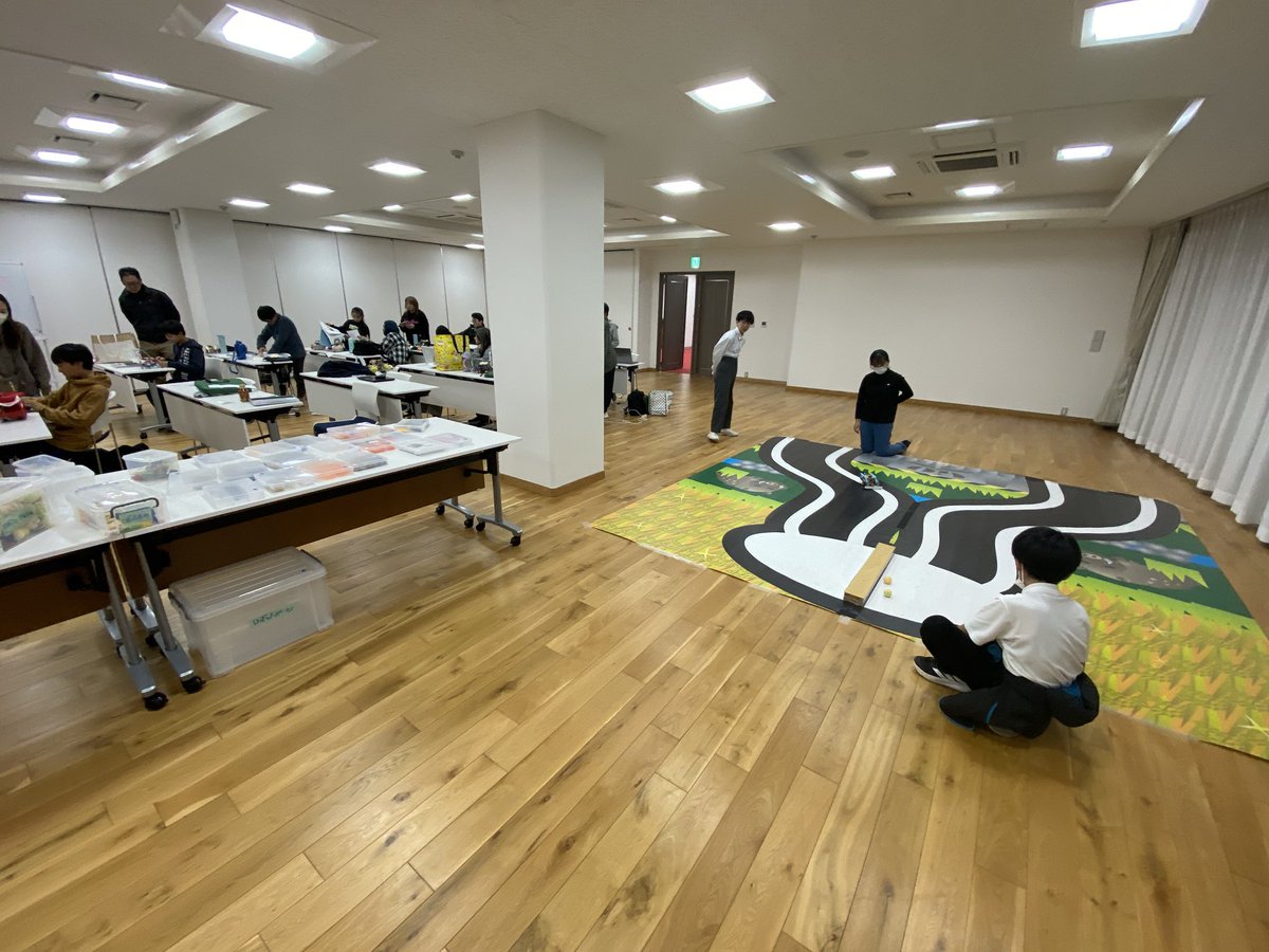 inekari_robocon's tweet image. いよいよ今週末11月23日（日）開催！
第４回北はりま稲刈りロボットコンテスト🌾

最後のテスト走行会もたくさんの子どもたちが熱心に取り組みました💪

#稲刈りロボコン #ご当地こどもロボコン #北播磨 #加東市