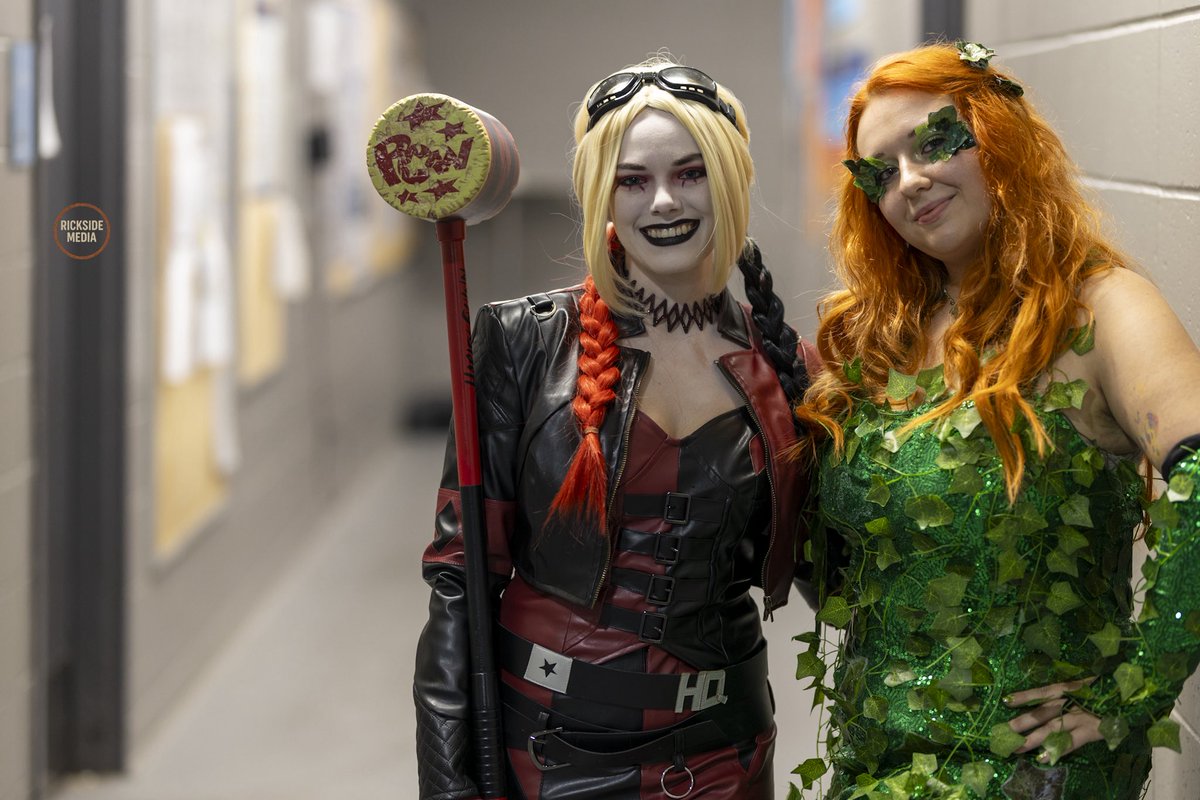 RickSideMedia's tweet photo. RI Comic Con favorites. #cosplay #photography https://t.co/ZJZeN9NDJZ