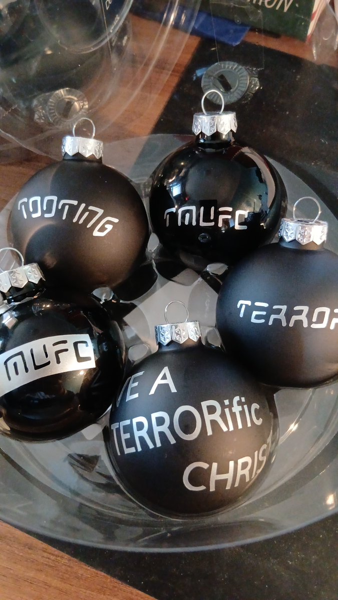 We’ve got a small number of Christmas Decorations which will be available at tonight’s game.

£3 each from the club shop. 

🖤🤍🎄